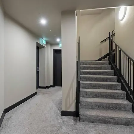 Apartment Stylish Retreat In Leeds
