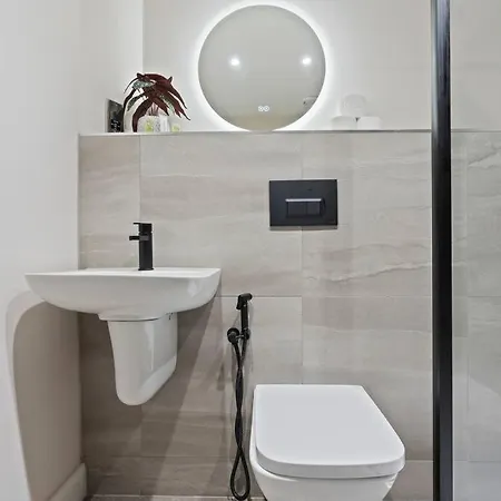 Stylish Retreat In Leeds Apartment *
